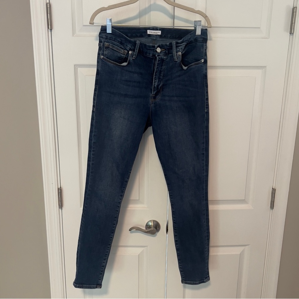 Good American Buttery Soft Straight-Skinny Jean